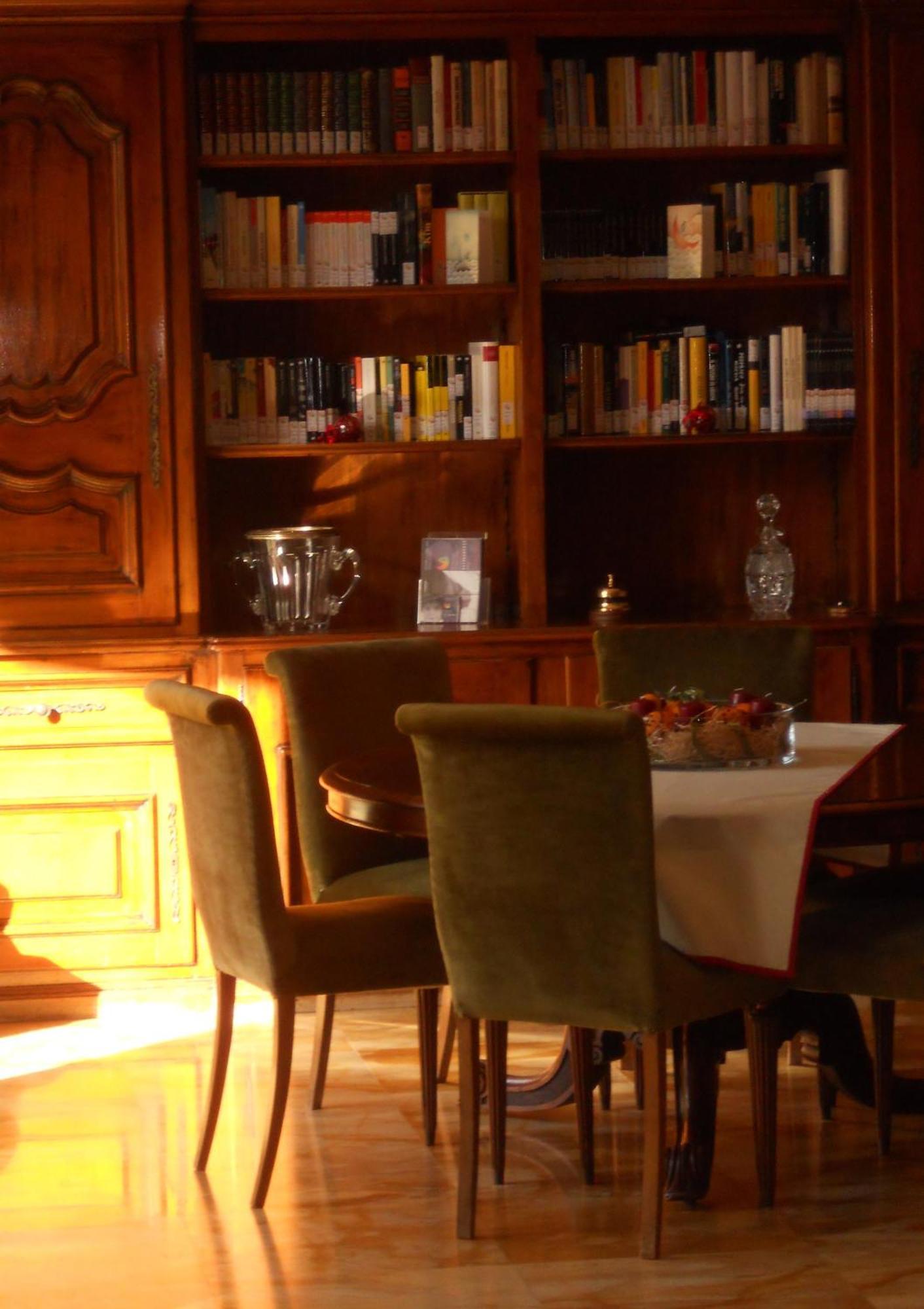 Locanda Dei Buoni E Cattivi Cagliari Luaran gambar