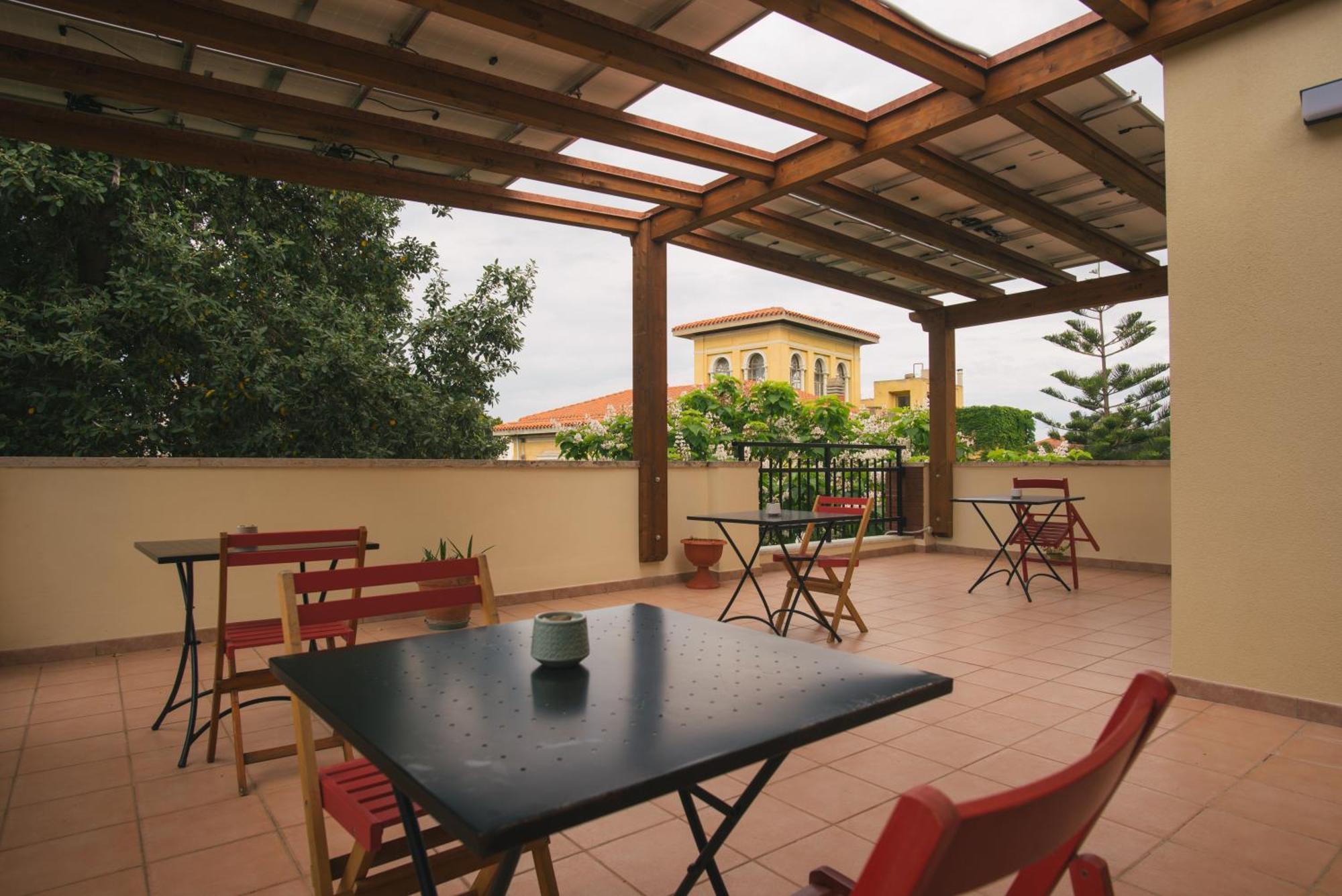 Locanda Dei Buoni E Cattivi Cagliari Luaran gambar