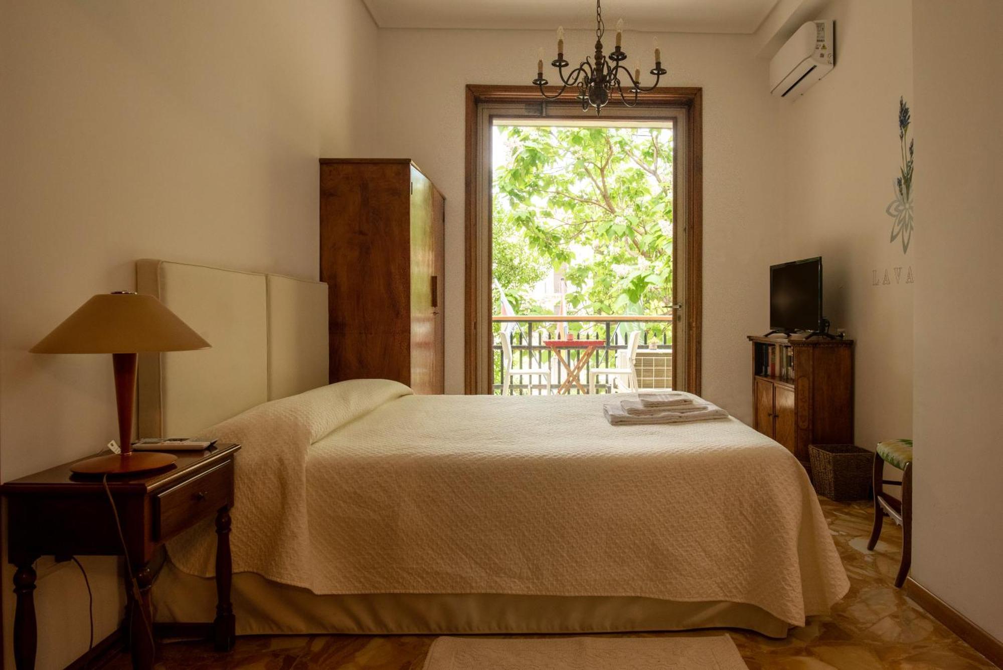 Locanda Dei Buoni E Cattivi Cagliari Luaran gambar